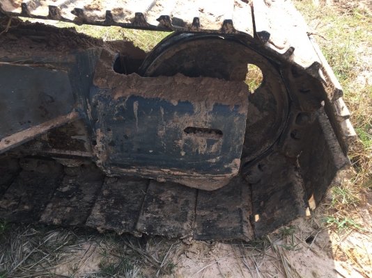 ขายดาว์น 435,000 บาท KOMATSU PC128 เครื่องดี ปั้มแรง โช่หนา เอวแน่น ไฟฟ้าครบ แอร์เย็น เอกสารเล่มทะเบียน   งวดคงเหลือ  20 งวด x 21,500 =430,000  รถอยู่ จ.ร้อยเอ็ด โทร&amp;ไอดีไลน์ 0610710295