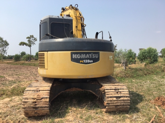 ขายดาว์น 435,000 บาท KOMATSU PC128 เครื่องดี ปั้มแรง โช่หนา เอวแน่น ไฟฟ้าครบ แอร์เย็น เอกสารเล่มทะเบียน   งวดคงเหลือ  20 งวด x 21,500 =430,000  รถอยู่ จ.ร้อยเอ็ด โทร&amp;ไอดีไลน์ 0610710295