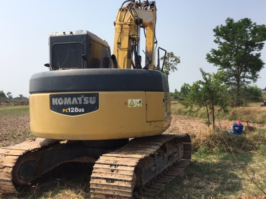 ขายดาว์น 435,000 บาท KOMATSU PC128 เครื่องดี ปั้มแรง โช่หนา เอวแน่น ไฟฟ้าครบ แอร์เย็น เอกสารเล่มทะเบียน   งวดคงเหลือ  20 งวด x 21,500 =430,000  รถอยู่ จ.ร้อยเอ็ด โทร&amp;ไอดีไลน์ 0610710295