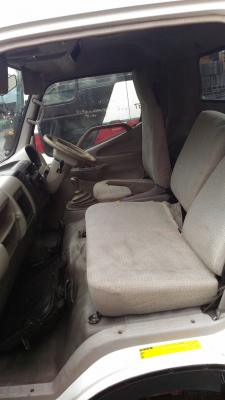 หัวเก่งรถบรรทุก hino dutro กว้าง