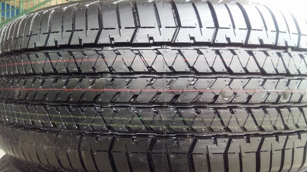 ขายล้อแม็กป้ายแดง d-max 18&quot;&times;7&quot; et33  ยางปี16 สนใจติดต่อ ตาเล็ก ล้อและยางครับ 081-3747940