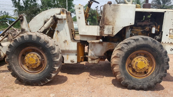 ขาย รถตัก CAT 920 เอวอ่อน ดิสค์เบรค เครื่องดี ปั้มดี รถไม่ค่อยได้ใช้งานครับ