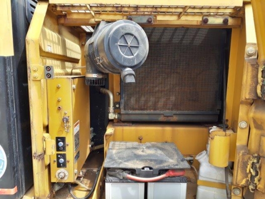 รถขุดล้อยาง KOMATSU PW130ES-6K มือสองยุโรป