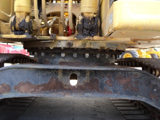 รถขุดล้อยาง KOMATSU PW130ES-6K มือสองยุโรป