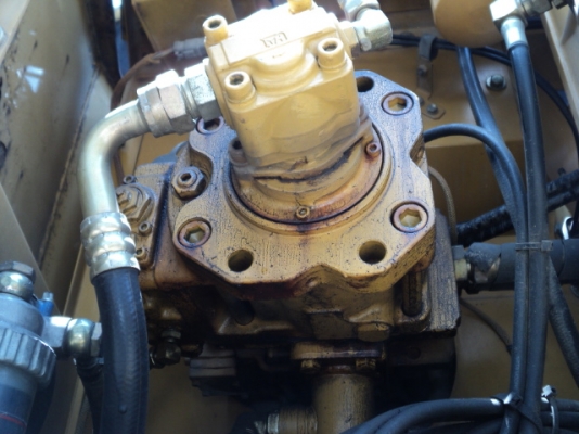 รถขุดล้อยาง KOMATSU PW130ES-6K มือสองยุโรป