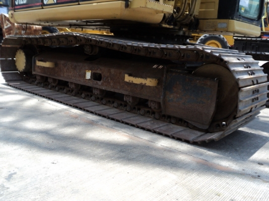 รถขุดล้อยาง KOMATSU PW130ES-6K มือสองยุโรป