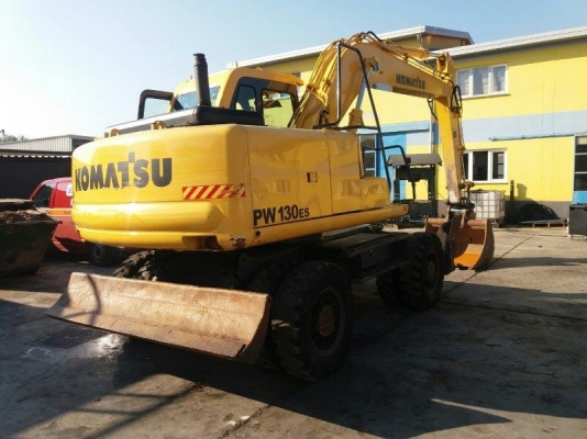 รถขุดล้อยาง KOMATSU PW130ES-6K มือสองยุโรป