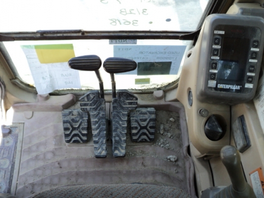 รถขุดล้อยาง KOMATSU PW130ES-6K มือสองยุโรป