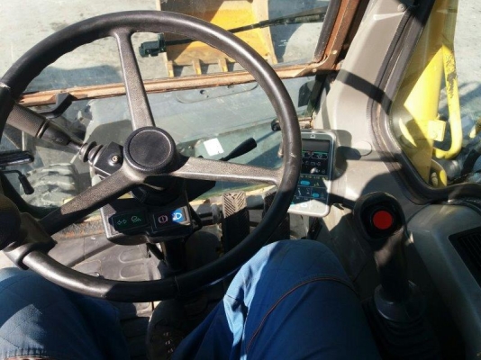 รถขุดล้อยาง KOMATSU PW130ES-6K มือสองยุโรป