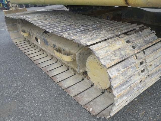 รถขุดล้อยาง KOMATSU PW130ES-6K มือสองยุโรป