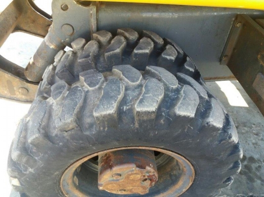 รถขุดล้อยาง KOMATSU PW130ES-6K มือสองยุโรป