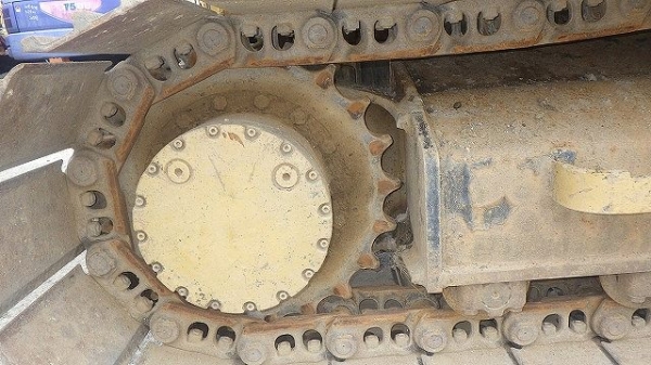 รถขุดล้อยาง KOMATSU PW130ES-6K มือสองยุโรป