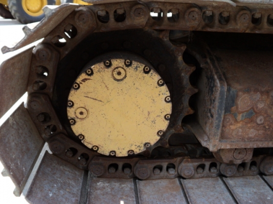 รถขุดล้อยาง KOMATSU PW130ES-6K มือสองยุโรป