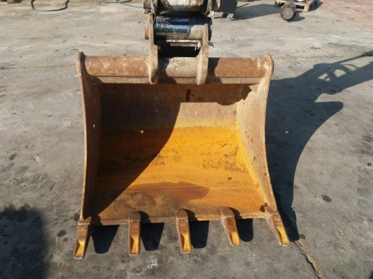 รถขุดล้อยาง KOMATSU PW130ES-6K มือสองยุโรป