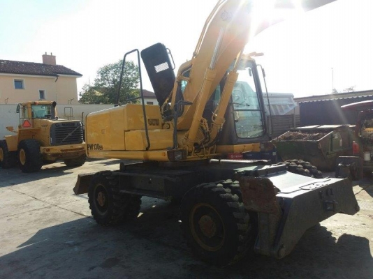 รถขุดล้อยาง KOMATSU PW130ES-6K มือสองยุโรป