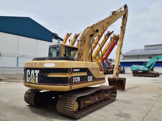 รถขุดล้อยาง KOMATSU PW130ES-6K มือสองยุโรป
