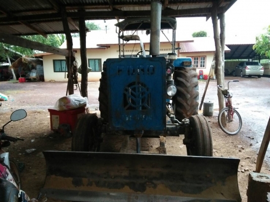 ขายรถไถ FORD 6610 เพลาเดียว370,000 เล่มทะเบียน สนใจโทร 0895770265 ขายรถไถ FORD 6610 เพลาเดียว370,000 เล่มทะเบียน สนใจโทร 0895770265