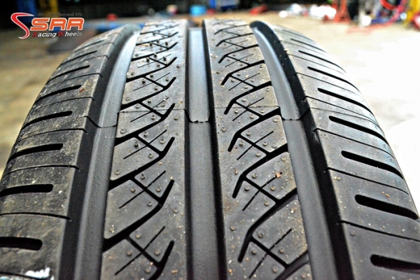 YOKOHAMA Adrive AA01 ยางใหม่ปี17 ราคาพิเศษ YOKOHAMA Adrive AA01 ยางใหม่ปี17 ราคาพิเศษ