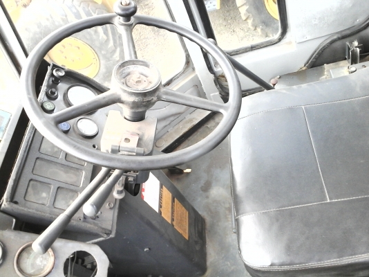 ขายรถตักล้อยาง WA 70-1 เก่านอกแท้มีแอร์เอกสารครบแขนยาว 4 เมตร 1.8 คิว รถสภาพเดิมยังไม่ใช้งานในไทยร้านละอองดาวแทรคเตอร์นครชัยศรี