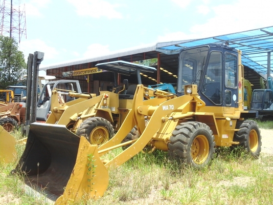 ขายรถตักล้อยาง WA 70-1 เก่านอกแท้มีแอร์เอกสารครบแขนยาว 4 เมตร 1.8 คิว รถสภาพเดิมยังไม่ใช้งานในไทยร้านละอองดาวแทรคเตอร์นครชัยศรี