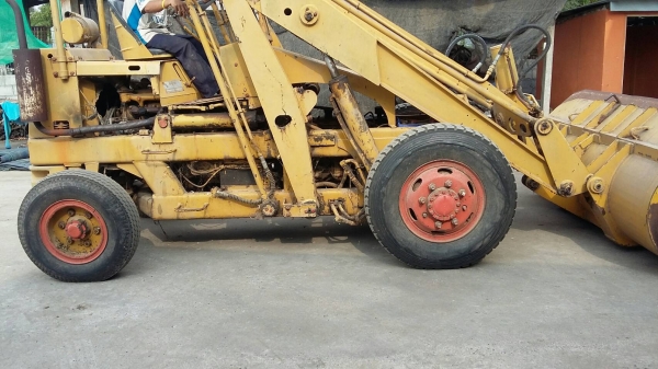 รถตัก Komatsu SD20-5 สภาพพร้อมใช้งาน