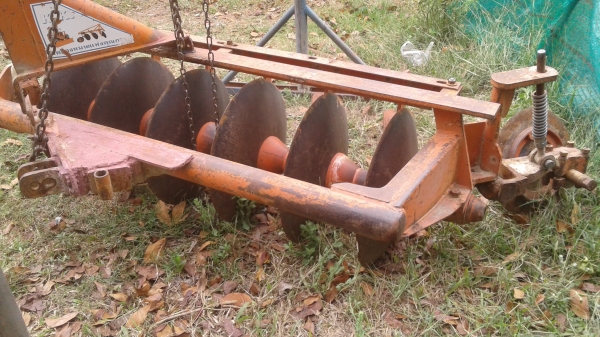 ขายตามสภาพผาล  6  KKใบเหลือ20นิ้วใช้กับรถไถ36แรง