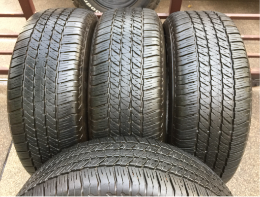 ยาง Bridgestone 265 60 18 ปี16 ดอกเต็ม ไม่มีปะ เนื้อนิ่มๆ ราคาไม่แพง