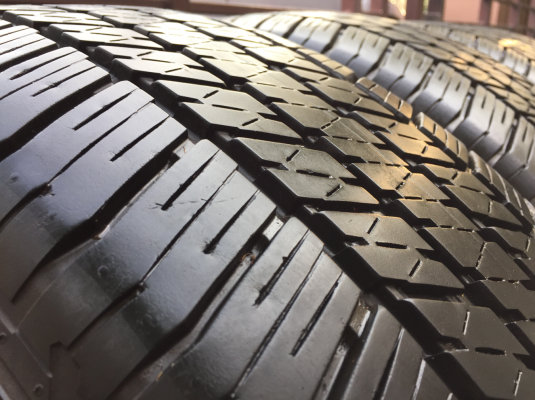 ยาง Bridgestone 265 60 18 ปี16 ดอกเต็ม ไม่มีปะ เนื้อนิ่มๆ ราคาไม่แพง