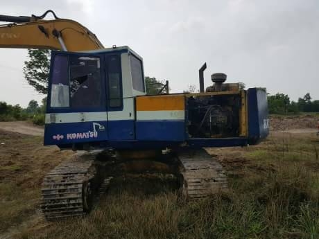 KOMATSU PC200-3
