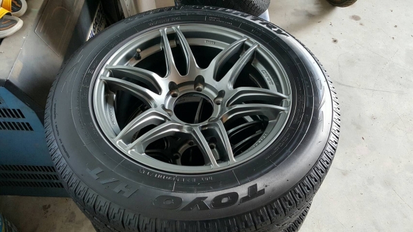 ล้อแม็กยาง TOYO H/T OPEN COUNTRY ปี14 225/65R 17 102H ล้อหน้า 8.5JX17 ล้อหลัง 9.5JX17