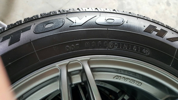 ล้อแม็กยาง TOYO H/T OPEN COUNTRY ปี14 225/65R 17 102H ล้อหน้า 8.5JX17 ล้อหลัง 9.5JX17