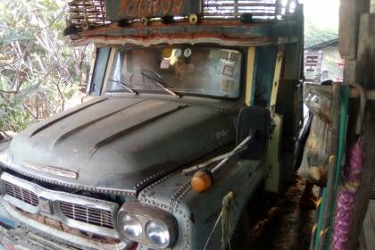 ขาย หัวยาว 165 แรง  หางรถเกี่ยว (ใช้ลากแม็คโคร อยู่)  รถตามภาพ  พร้อมใช้  ราคา  250,000 บาท