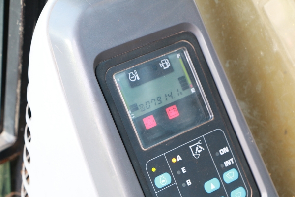 ขาย Komatsu PC200-7 เอกสารครบ เครื่องดี รถใช้งานในไทย เจ้าของขายเอง