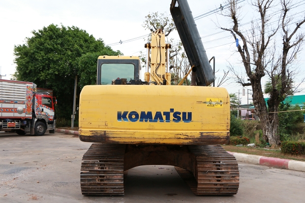 ขาย Komatsu PC200-7 เอกสารครบ เครื่องดี รถใช้งานในไทย เจ้าของขายเอง