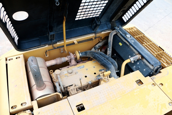 ขายแบคโฮ CAT 320D เอกสารครบ เครื่องดี รถใช้งานในไทย เจ้าของขายเอง