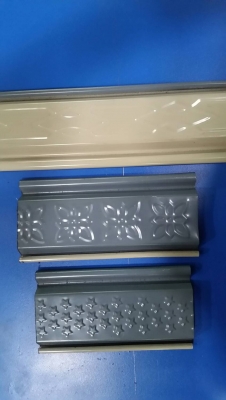 เครื่องรีดใบประตูม้วน เครื่องรีดใบประตูม้วน