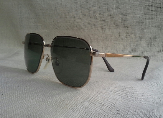 แว่นตาอเมริกันโกลด์ฟิลด์ทศวรรษที่ &#039;70s  Vintage N.Y. Collection handmade in USA  14 K