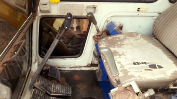 KOBELCO SK200 MARK 3 ราคา 595,000 บาท  เครื่องดี ปั้มแรง โช่หนา เอวแน่น ไฟฟ้าตัด เอกสารชื้อขาย  รถอยู่ จ.ร้อยเอ็ด โทร&amp;ไอดีไลน์ 0610710295