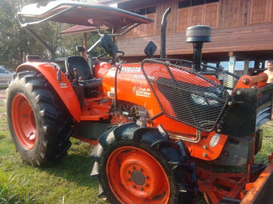 ขายรถไถ KUBOTA รุ่น M7040 ปี52  3,400 ชม. ได้อุปกรณ์ผาน6และใบดัน  สภาพดี ราคา 390,000บ. สนใจ 0835601591 หรือ 0903494058