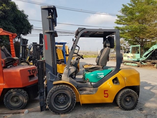 ขายรถยก 3.0 ตัน KOMATSU รุ่น 16 สภาพดี