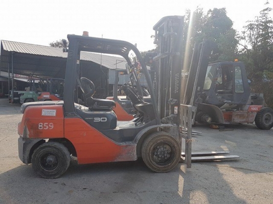 ขายรถยก 3.0 ตัน TOYOTA รุ่น 8 ใช้งานได้เลย ขายรถยก 3.0 ตัน TOYOTA รุ่น 8 ใช้งานได้เลย