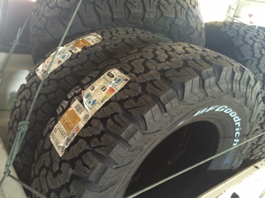 BF Goodrich All-Terrain KO2 265 70 16