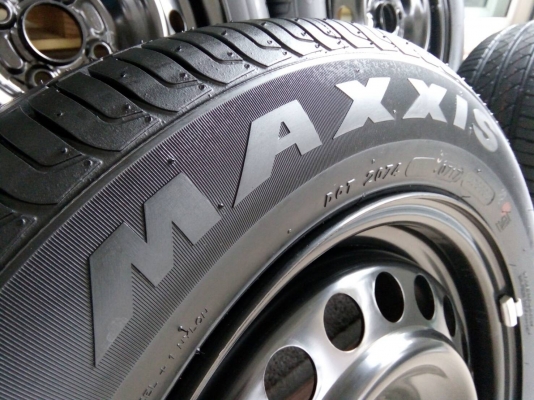 ล้อกระทะพร้อมยางป้ายแดง ฮอนด้า แจ๊ส ยางแม็กซิส 175/65R15 ปี17