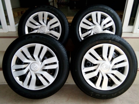ล้อกระทะพร้อมยางป้ายแดง ฮอนด้า แจ๊ส ยางแม็กซิส 175/65R15 ปี17