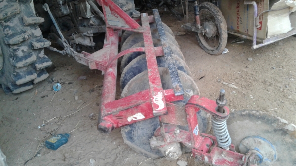 ขายตามสภาพรถไถคูโบต้า42แรงโฟวินมีดันหน้าผาลหลังเครื่องดี