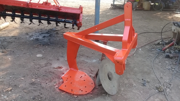 ขายครับโรตาลี้เมตร190ซม ขาย17500 ใส่กับ45-47-50สะบาย หางขุดมันขาย8500ต่อใหม่ใช้มาไม่นาน สนใจโทร 081-0118032 ต้น