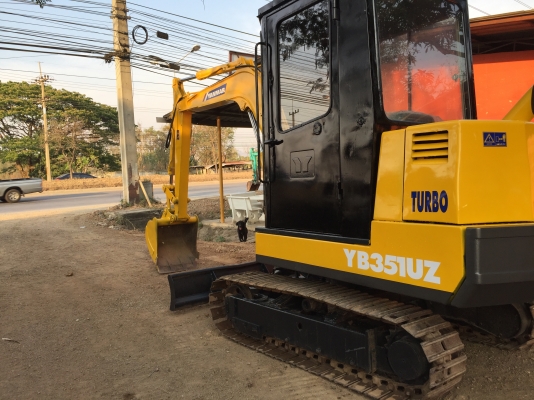 ขายรถขุดแบคโฮ YANMAR YB351UZ   <เครื่องเทอร์โบ> รถเก่านอกแท้มีเอกสารใบอินวอยพร้อม เครื่องดีระบบไว  ช่วงล่างแน่น <สภาพสวยพร้อมใช้งาน> ราคา 295,000 ต่อรองได้ (หัวเก๋ง พร้อมติดแอร์ ติดฟิลม์) ☎️สนใจติดต่อ096-3268553 สถิตย์พันธ์ ID LINE :  09632685
