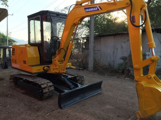 ขายรถขุดแบคโฮ YANMAR YB351UZ   <เครื่องเทอร์โบ> รถเก่านอกแท้มีเอกสารใบอินวอยพร้อม เครื่องดีระบบไว  ช่วงล่างแน่น <สภาพสวยพร้อมใช้งาน> ราคา 295,000 ต่อรองได้ (หัวเก๋ง พร้อมติดแอร์ ติดฟิลม์) ☎️สนใจติดต่อ096-3268553 สถิตย์พันธ์ ID LINE :  09632685