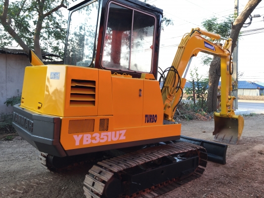 ขายรถขุดแบคโฮ YANMAR YB351UZ   <เครื่องเทอร์โบ> รถเก่านอกแท้มีเอกสารใบอินวอยพร้อม เครื่องดีระบบไว  ช่วงล่างแน่น <สภาพสวยพร้อมใช้งาน> ราคา 295,000 ต่อรองได้ (หัวเก๋ง พร้อมติดแอร์ ติดฟิลม์) ☎️สนใจติดต่อ096-3268553 สถิตย์พันธ์ ID LINE :  09632685