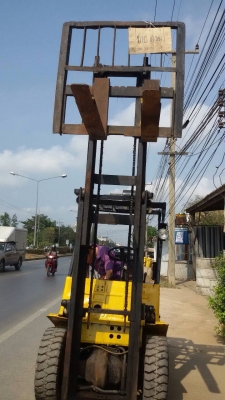 รถโฟล์คลิฟท์ TCM ขนาด1.5ตัน เสาสูง3เมตร